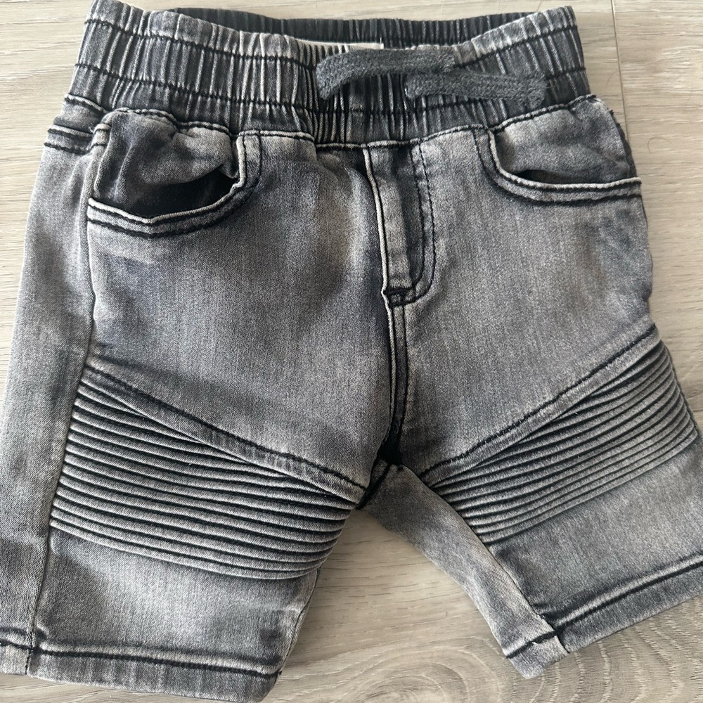 Cotton On Kids Baby Black Moto Denim Jean Shorts Size 6-12 months!